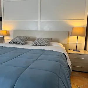 Monis Hogar Apartment